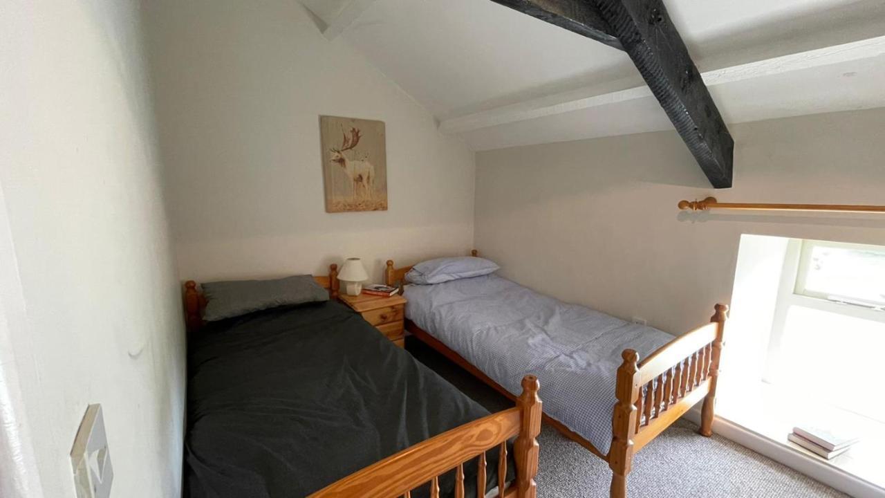 Villa Crug Yr Eryr Isaf à Llandysul Extérieur photo