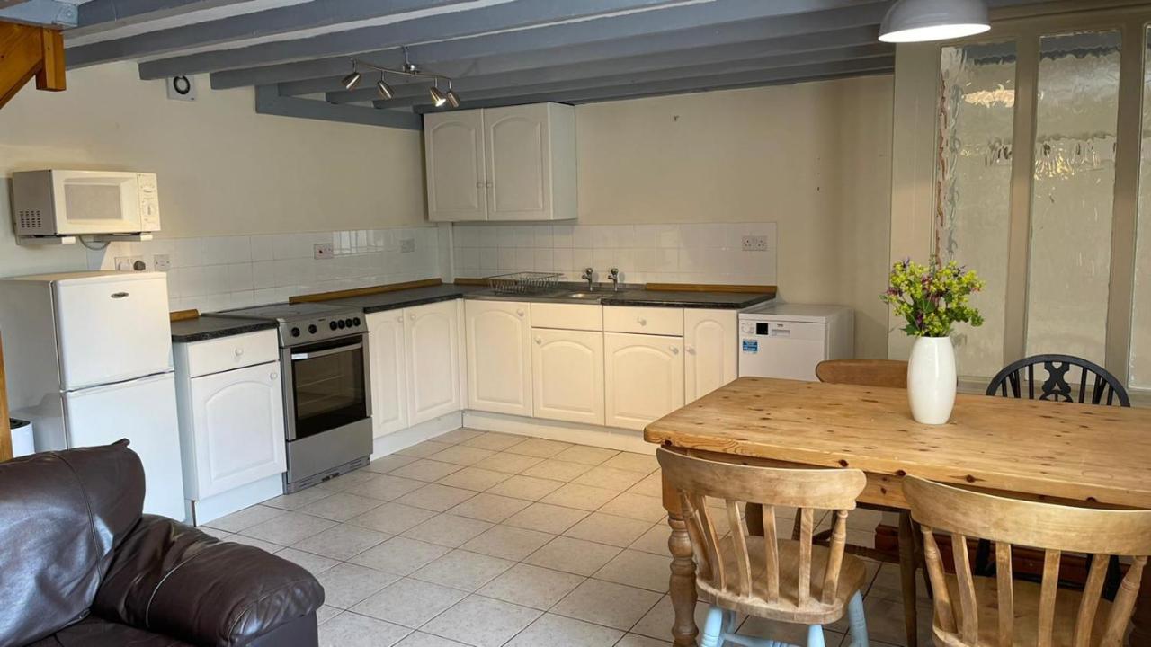 Villa Crug Yr Eryr Isaf à Llandysul Extérieur photo
